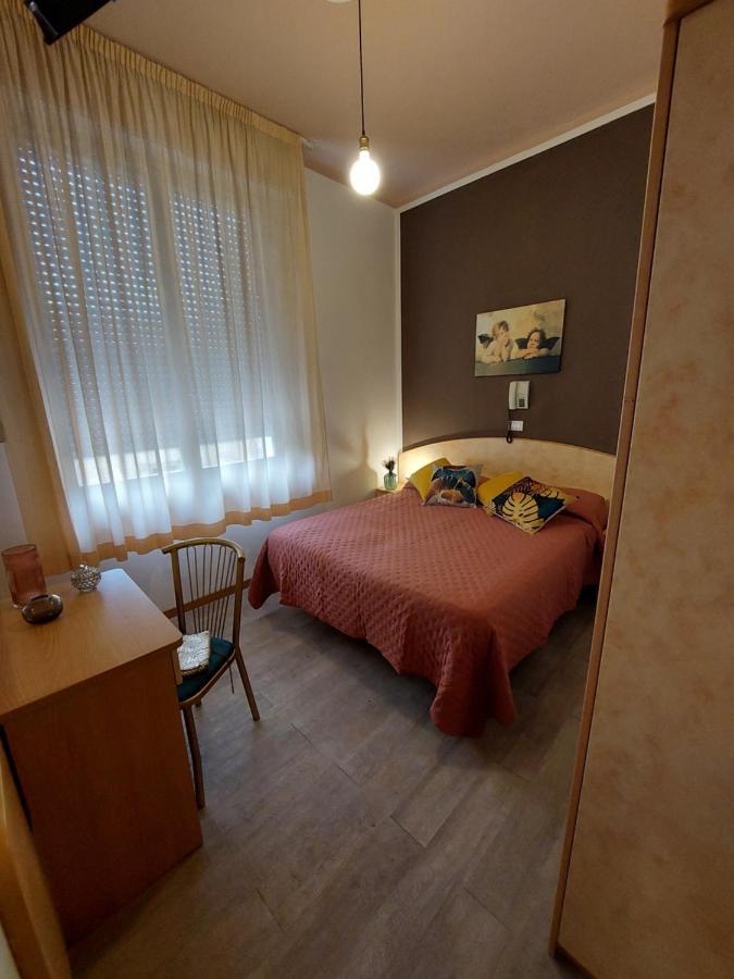 Superior Family Room,1294519825:JPEG